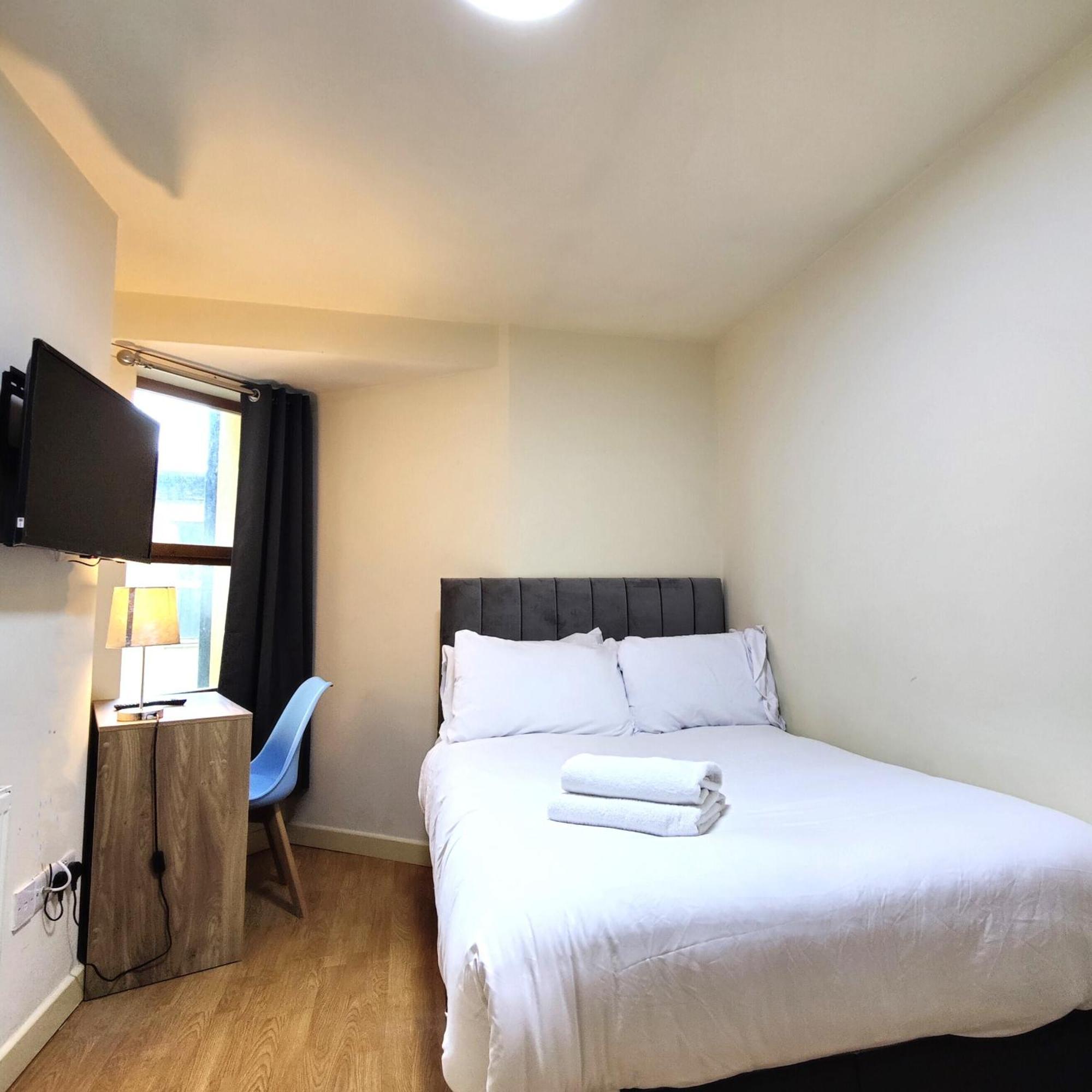 Liverpool City Centre Private Rooms Including Smart Tvs - With Shared Bathroom Exterior foto